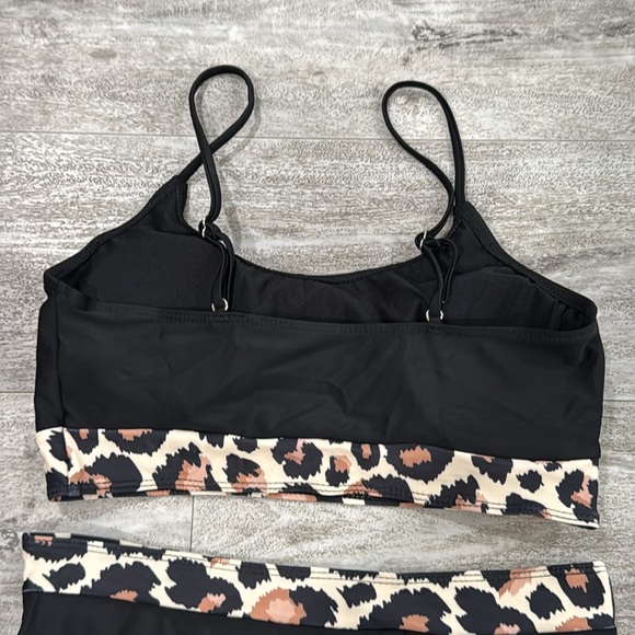 SHEIN 2pcs Set Leopard Print Bikini Swimsuit With Top & Shorts Cover Up - Picture 12 of 16